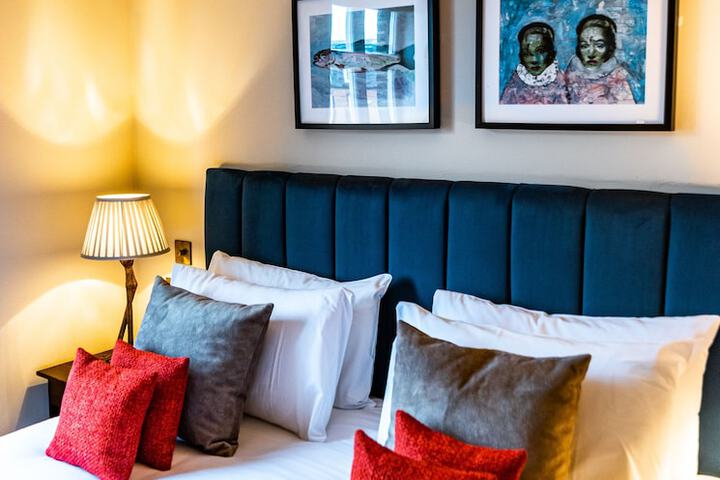 Room 21 of 87