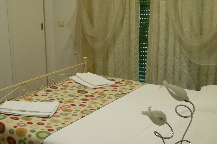 Room 8 of 64
