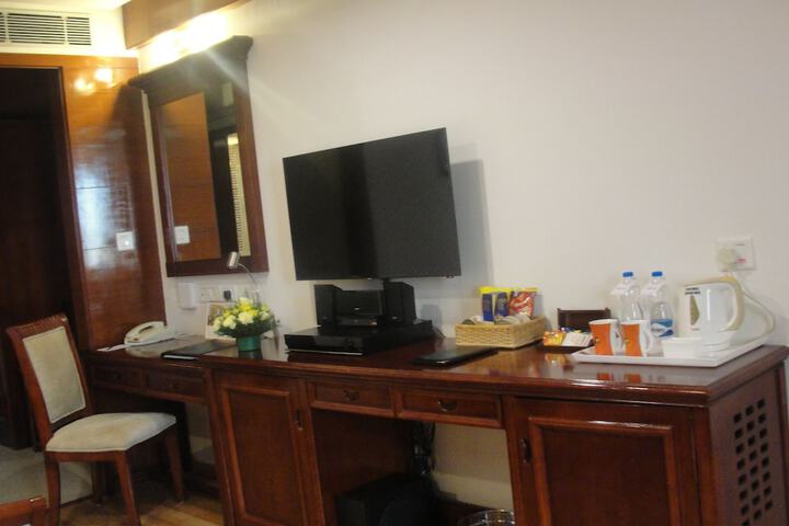 Room 8 of 52