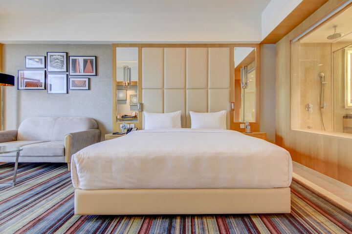 Room 22 of 140