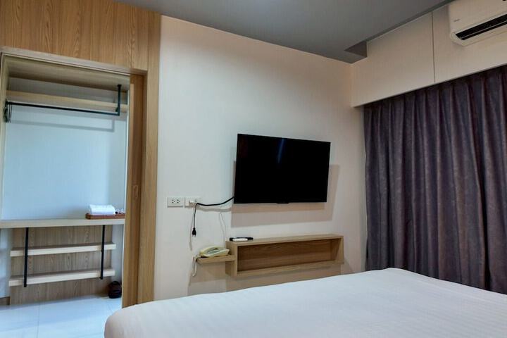 Room 25 of 101