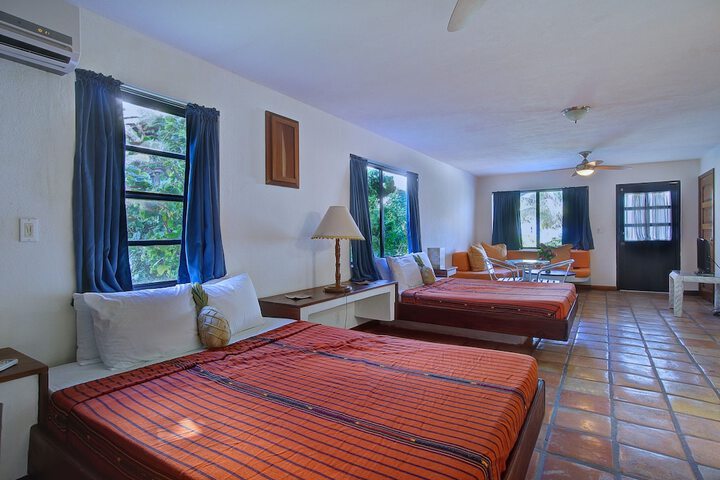 Room 8 of 223