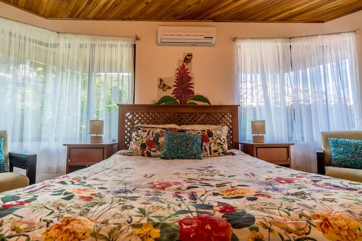 Room 2 of 39