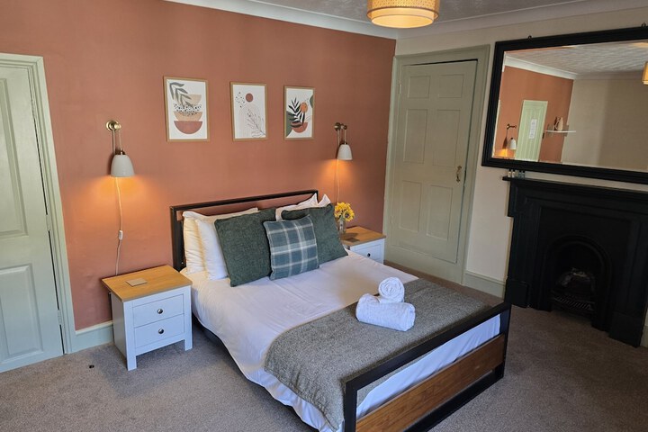 Room 7 of 61
