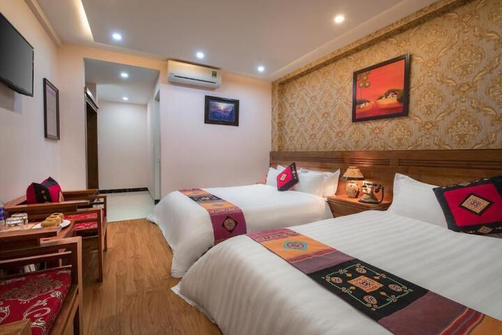 Room 14 of 53