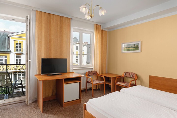 Room 8 of 23