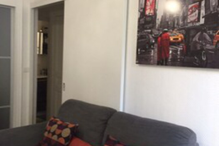 Room 9 of 19