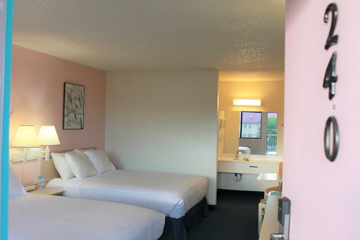 Room 7 of 74