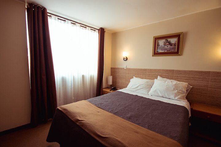 Room 17 of 36