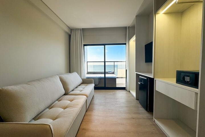 Room 25 of 58