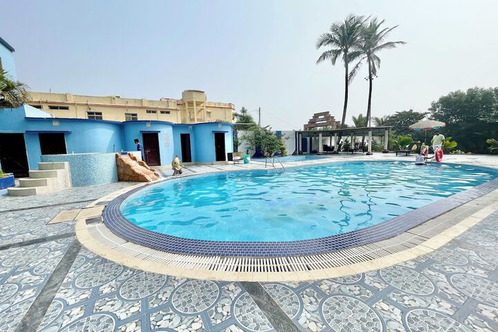 Pool 43 of 71