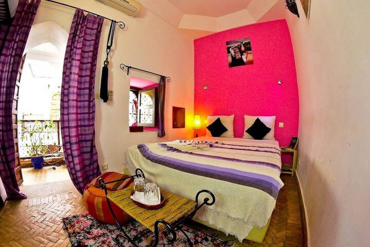 Room 28 of 72