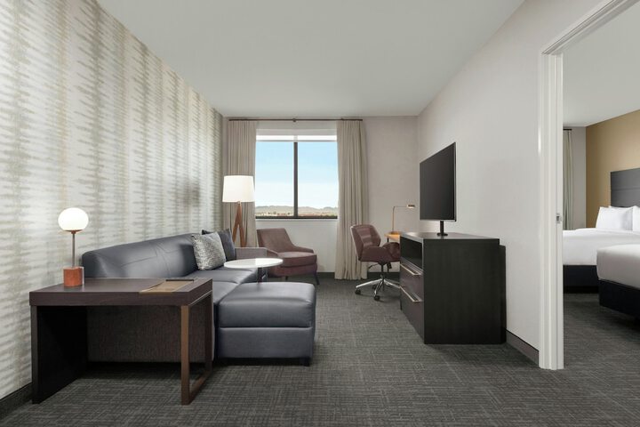 Room 5 of 38