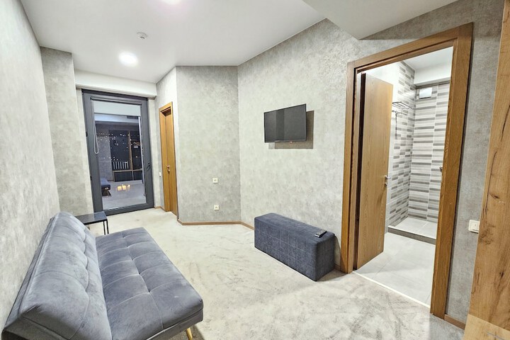 Room 36 of 70