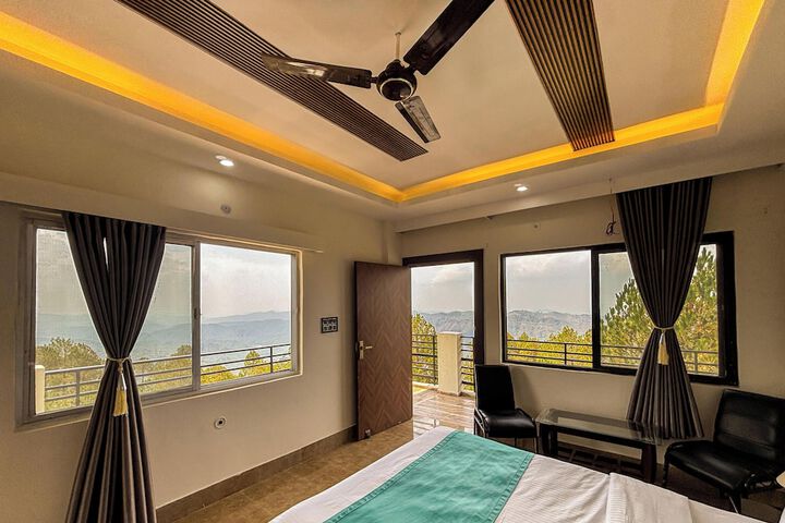 Room 18 of 114