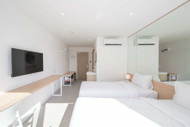 Room 4 of 29