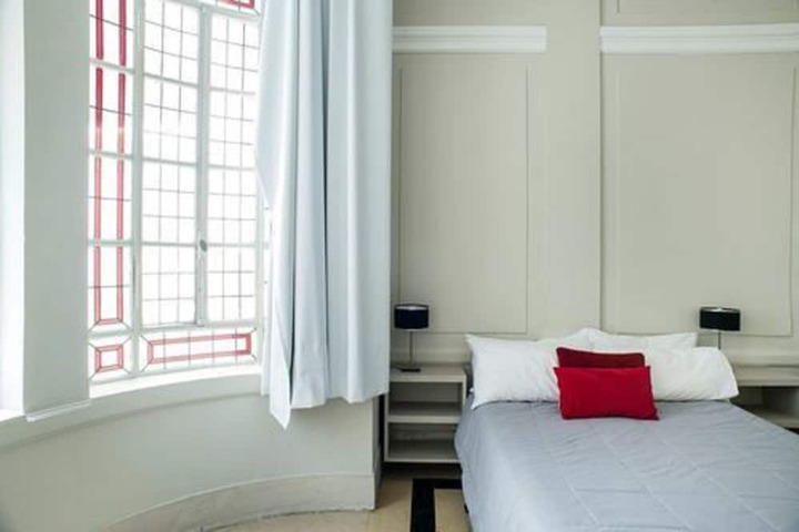 Room 27 of 51