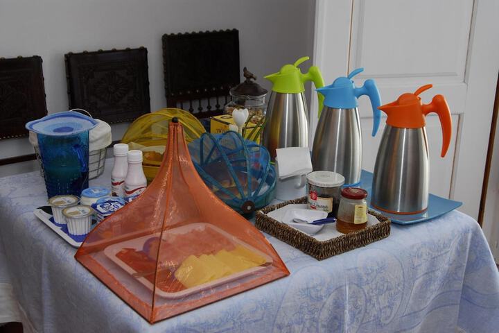 Breakfast/Coffee Service 41 of 60