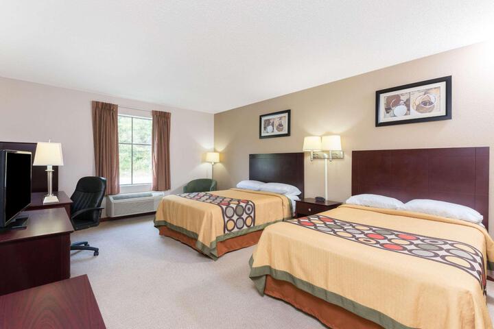 2 Double Beds (2 of 4)