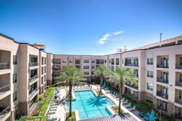 Brand NEW Modern Condo Pool Very Quiet &  Safe in Houston, TX