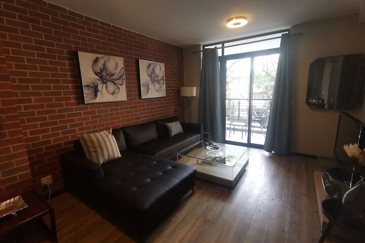 Room 110 of 215