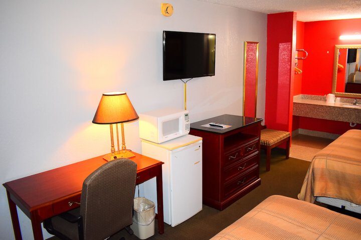 2 Double Beds (3 of 15)