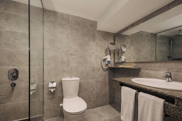 Room 45 of 156