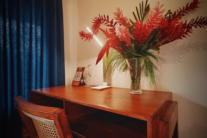 Room 14 of 80