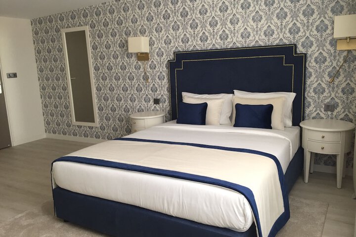 Room 17 of 41