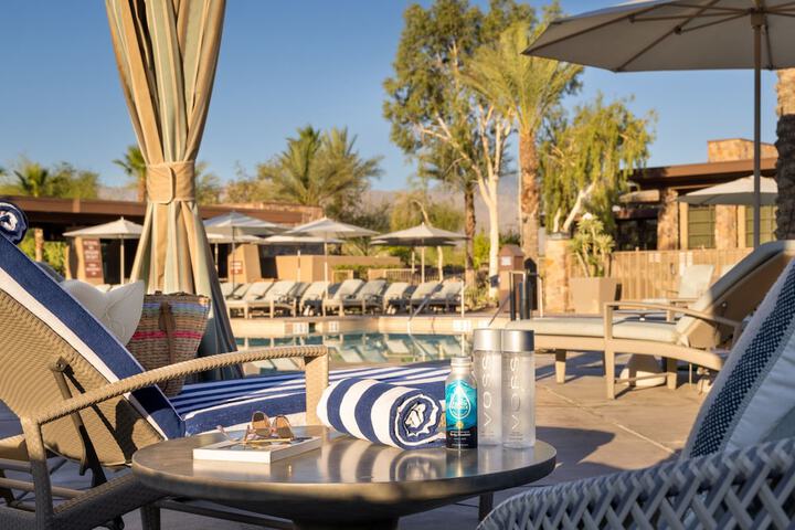 Pool Hotel