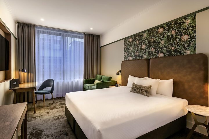 Room 12 of 65