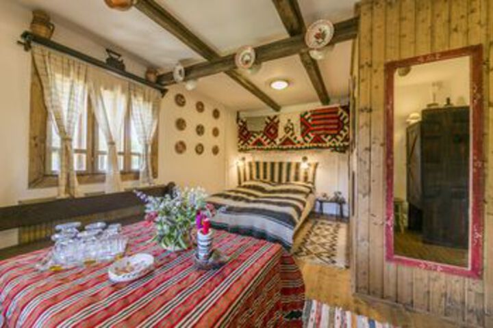 Room 6 of 49