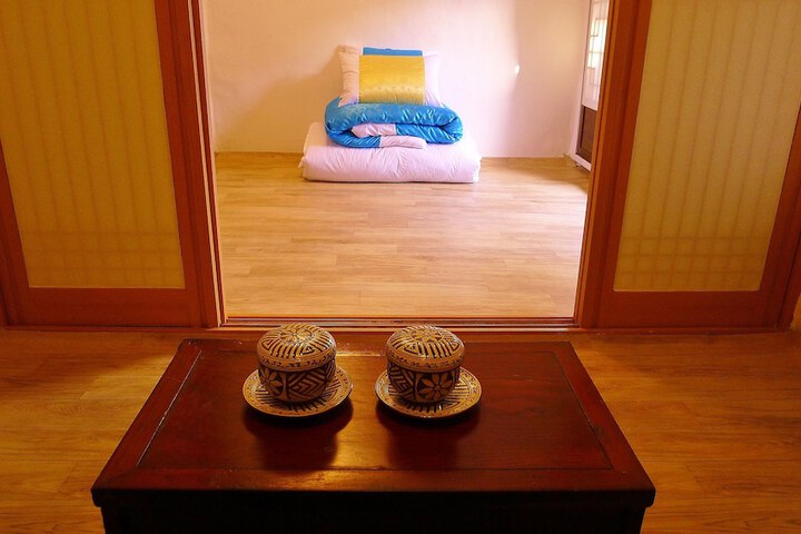 Room 5 of 32