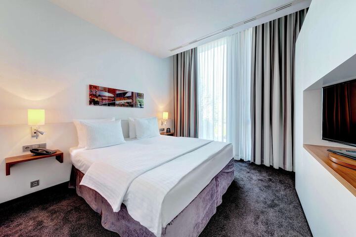 Room 11 of 61