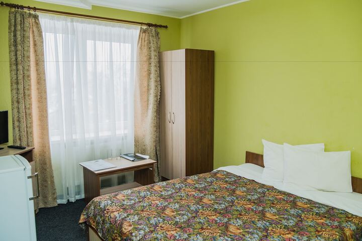 Room 5 of 28