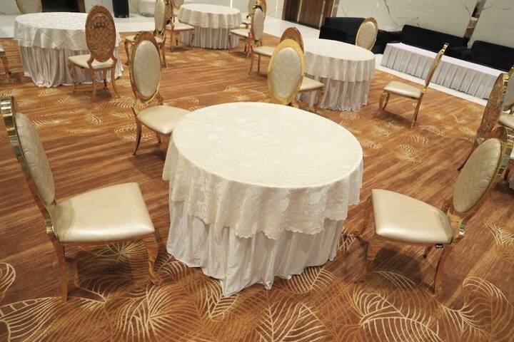 Ballroom/Hall 32 of 47