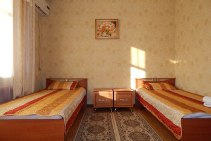 Room 14 of 20