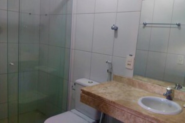 Room 3 of 38