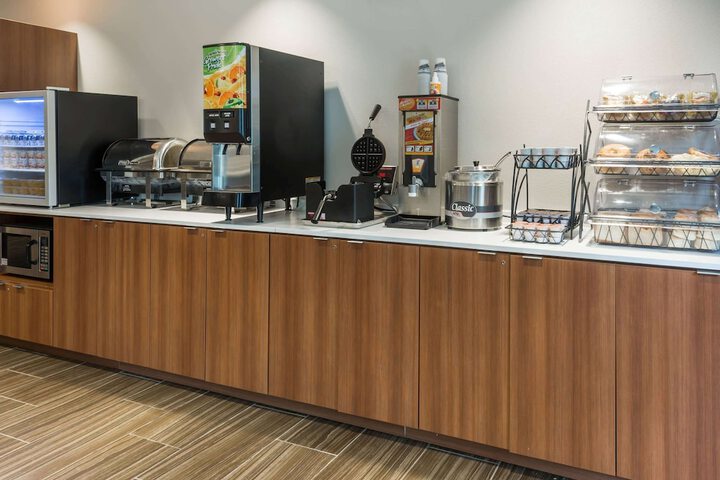 Breakfast/Coffee Service 15 of 17