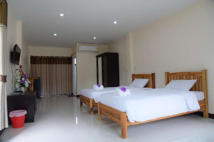 Room 5 of 24