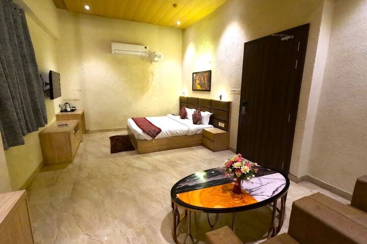 Room 32 of 125