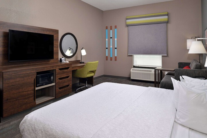 Room 15 of 42