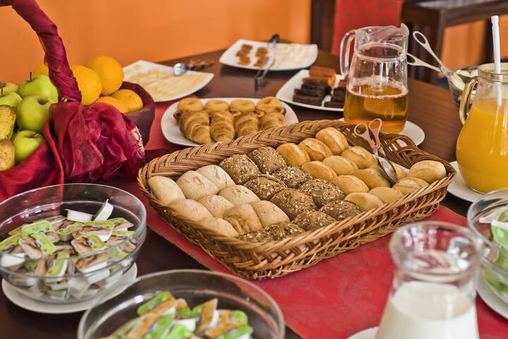 Breakfast buffet