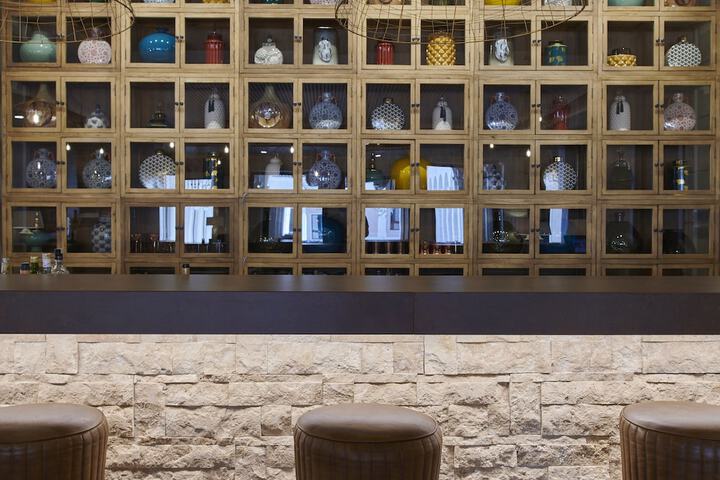 Breakfast/Coffee Service 108 of 122