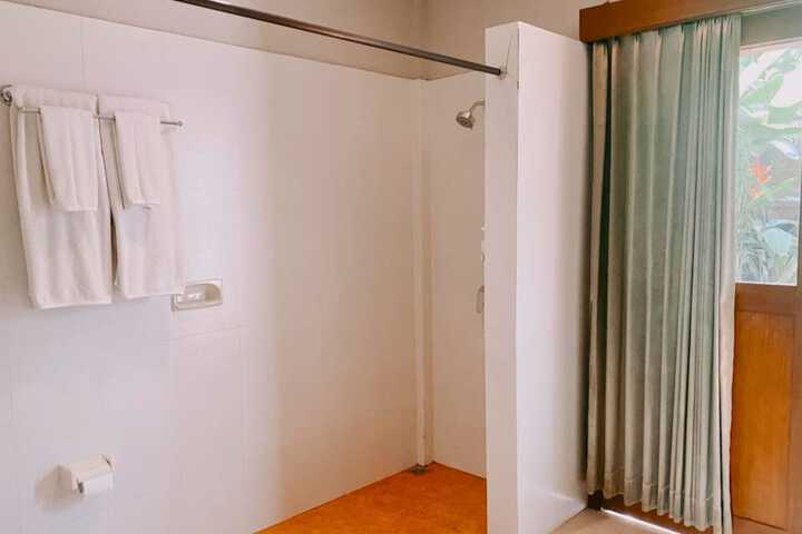 Room 108 of 185