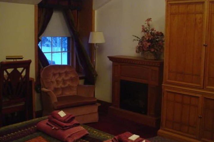 Room 8 of 68
