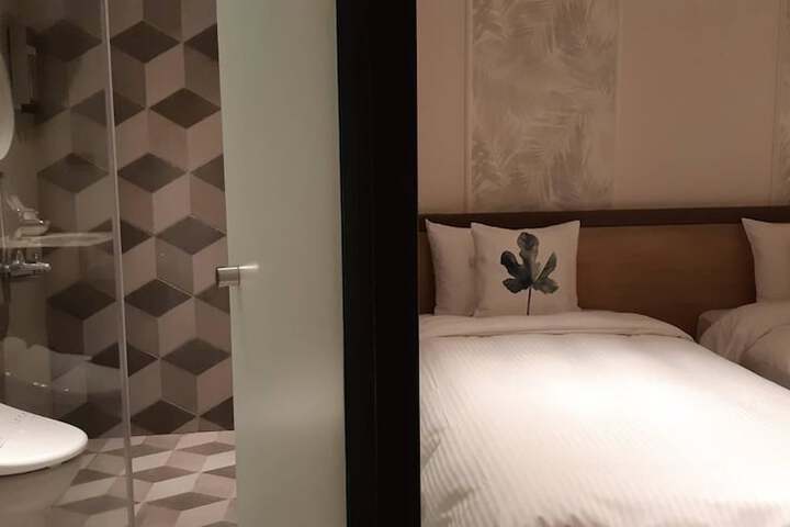 Room 14 of 58