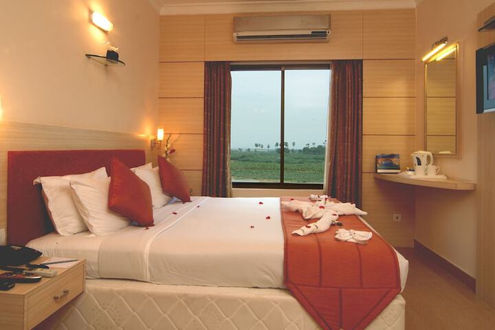 Room 4 of 22