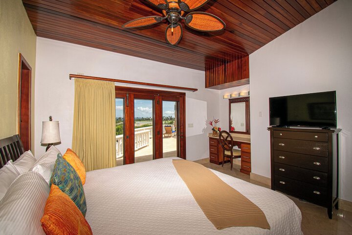 Room 53 of 61
