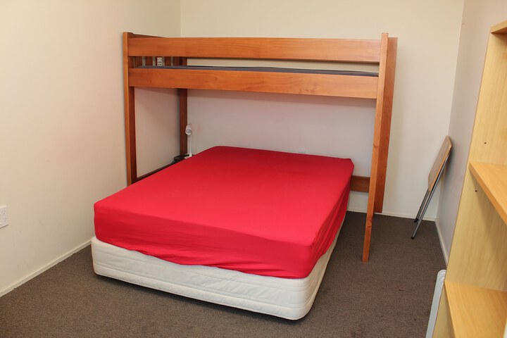 Room 17 of 89